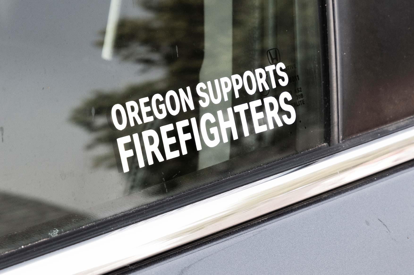 Oregon Supports Firefighters Sticker